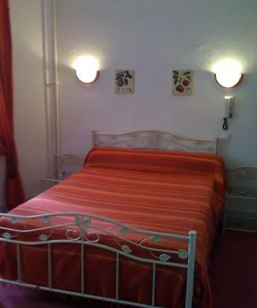 Hotel Restaurant L'oustal Barbotan-les-Thermes